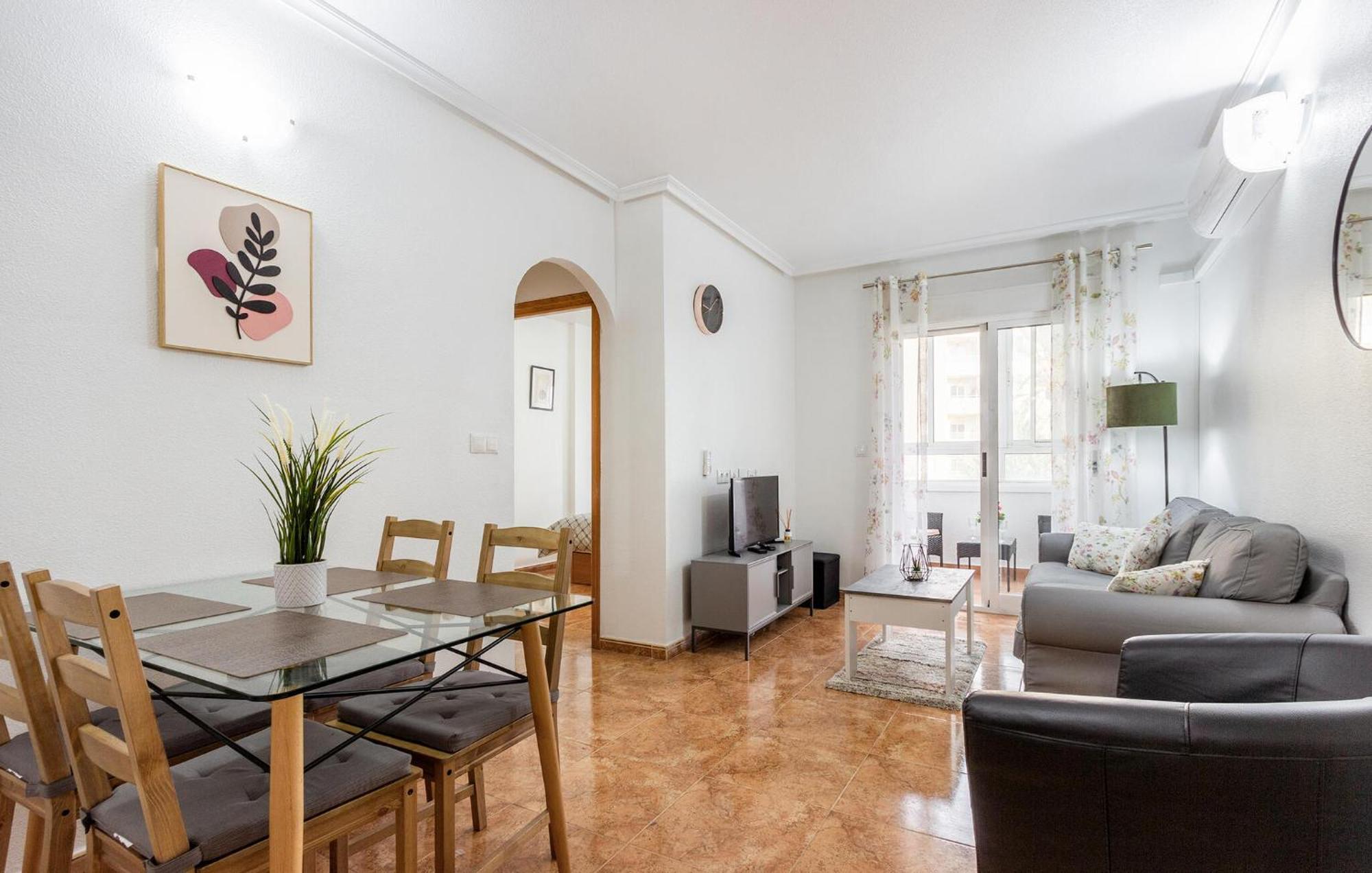 Amazing Apartment In Torrevieja With Kitchen Экстерьер фото