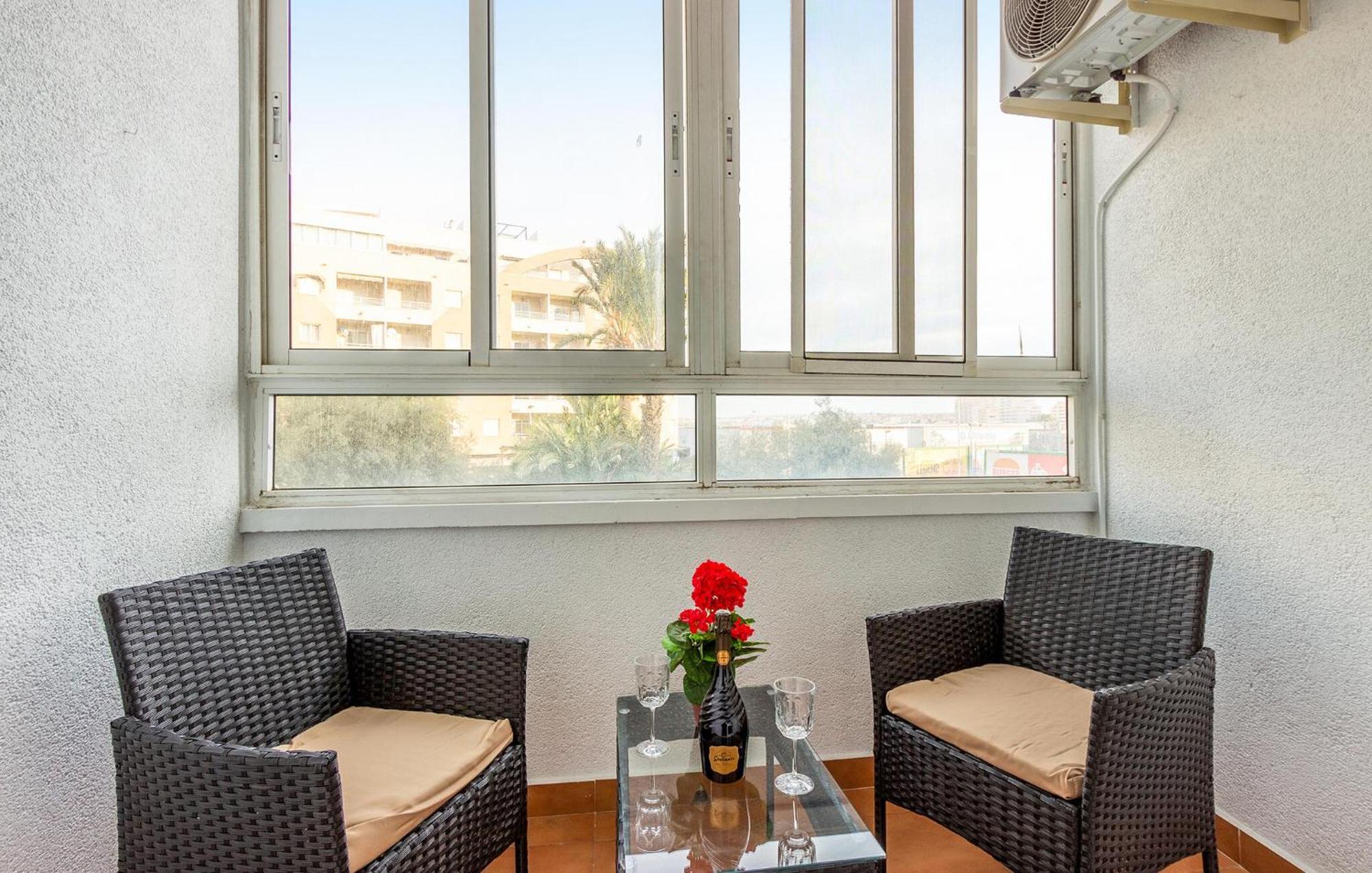 Amazing Apartment In Torrevieja With Kitchen Экстерьер фото