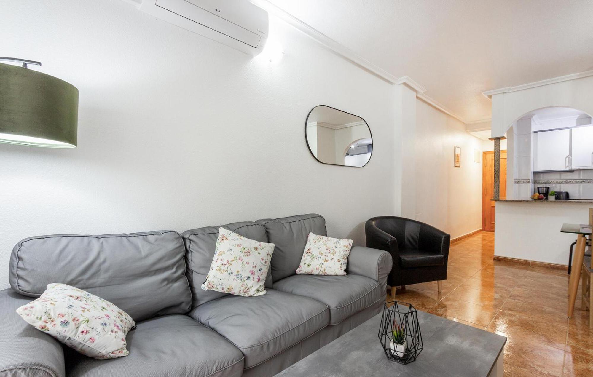 Amazing Apartment In Torrevieja With Kitchen Экстерьер фото