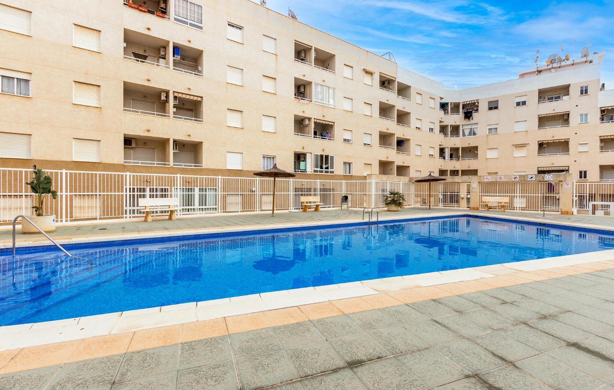 Amazing Apartment In Torrevieja With Kitchen Экстерьер фото
